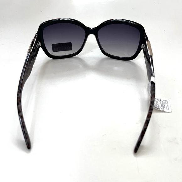 GUESS Butterfly Sunglasses GO00043 Acetate Black Logo Leopard main image 4
